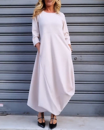 Maria - simple dress with solid pockets